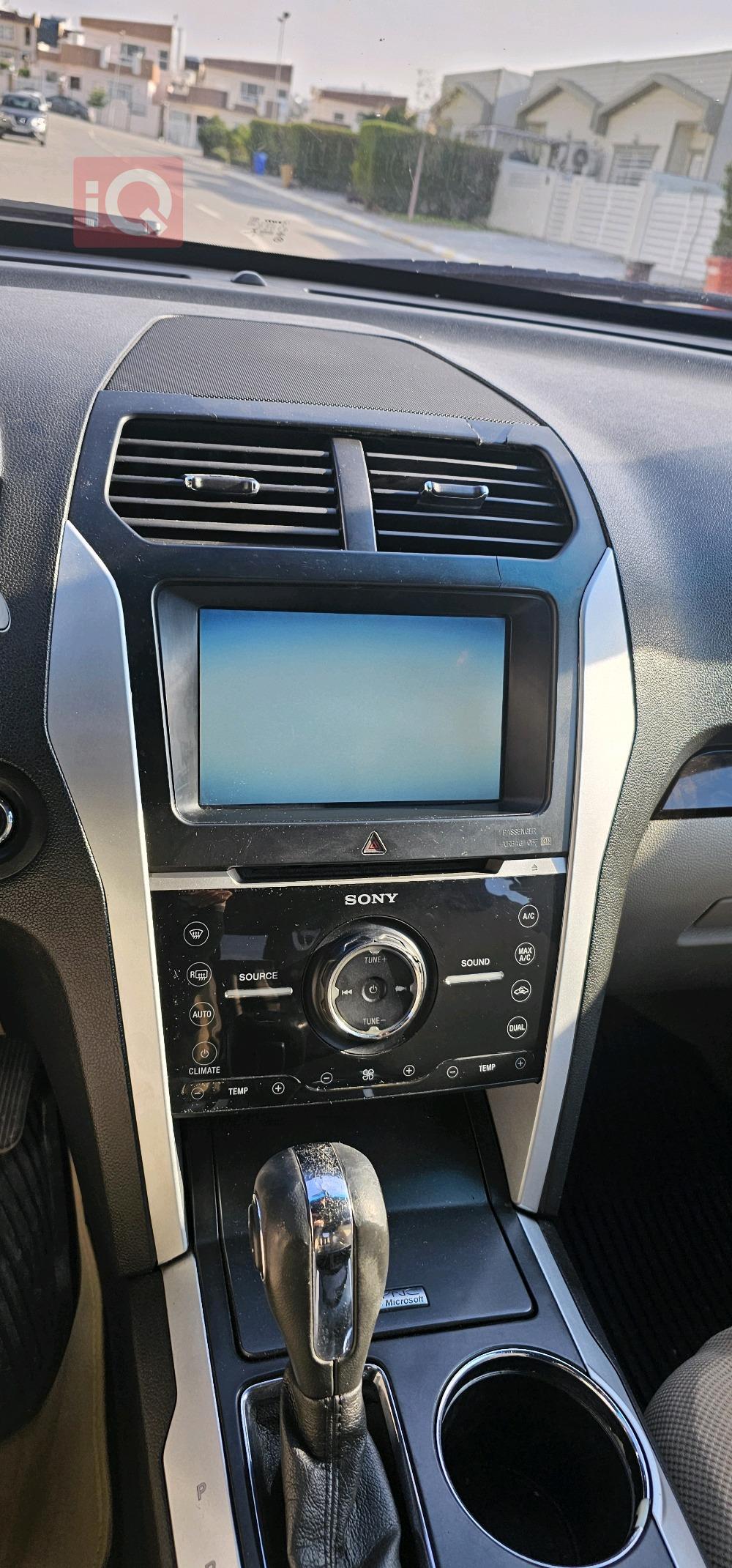 Ford Explorer